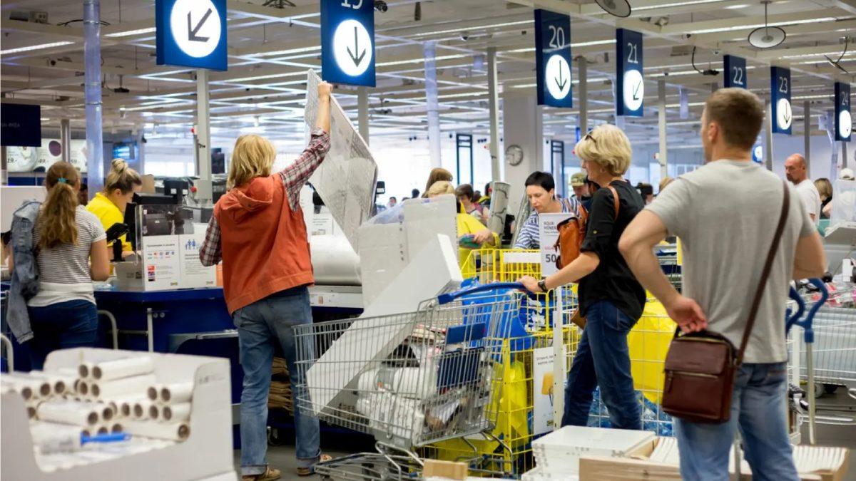 Madem Ekonomi Kötü ve Her Şey Çok Pahalı, Nasıl Herkes Çılgınlar Gibi Para Harcayabiliyor?