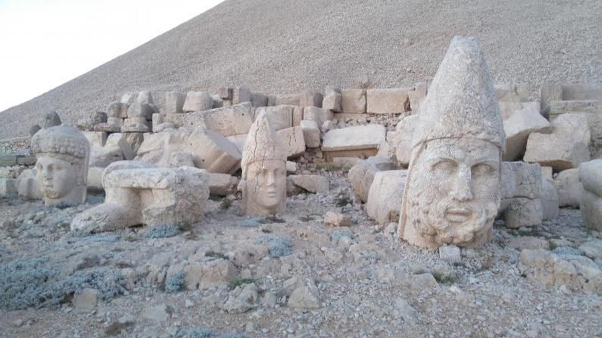 ‘Çay’ da mı Yabancı Sözcük? Türkçenin Tarih Boyunca Etkileşime Girdiği Diller