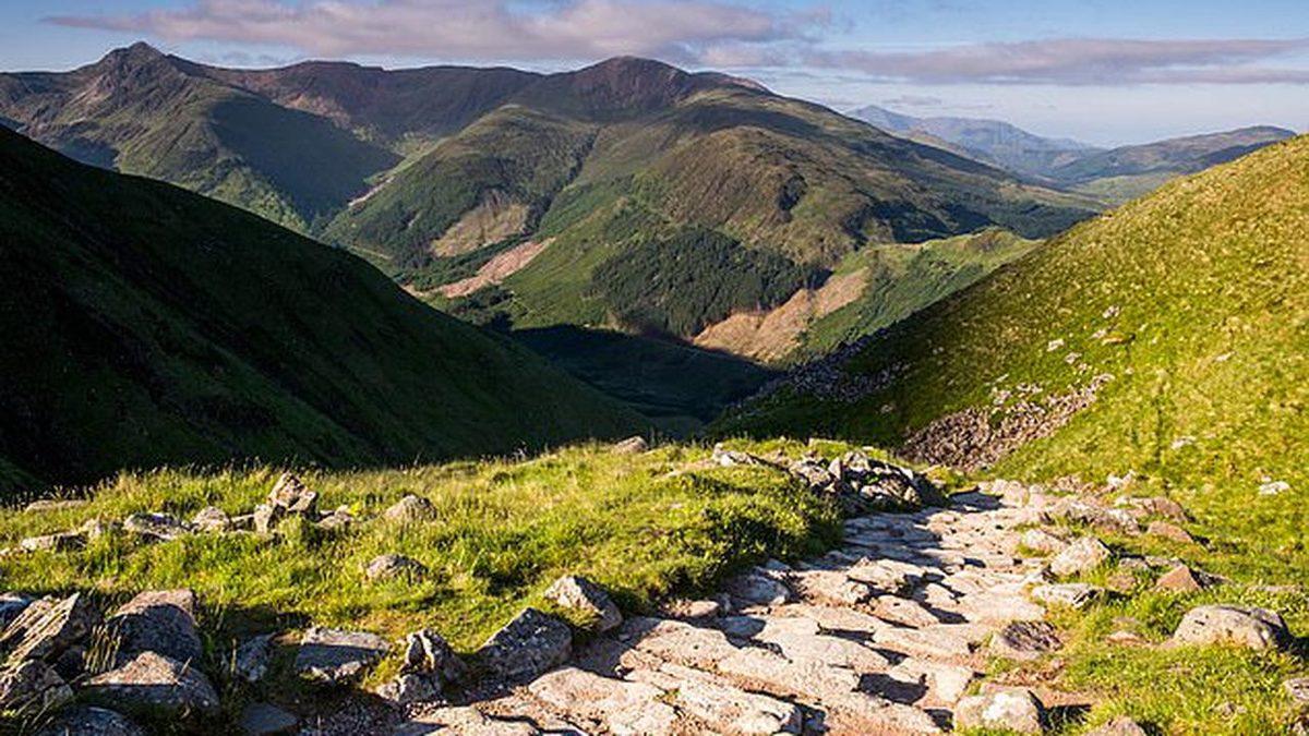 Ayıp Değil mi Abicim: Google Haritalar, Dağcıları Uçurumdan Aşağı Yönlendiriyor