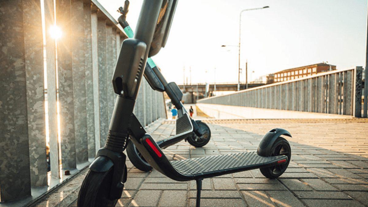 Günden Güne Yaygınlaşan Scooter’ların Bazıları Neden Alev Alıyor?