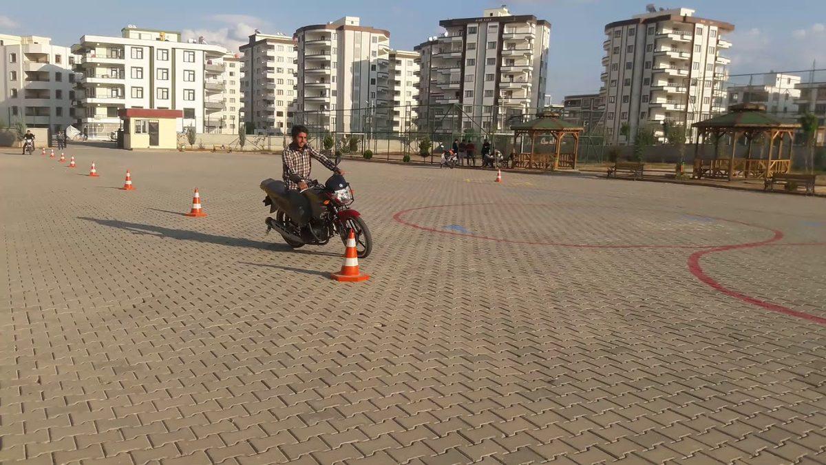 A1 Ehliyeti Nasıl Alınır ve Bu Ehliyetle Hangi Tür Araçlar Kullanılabilir?