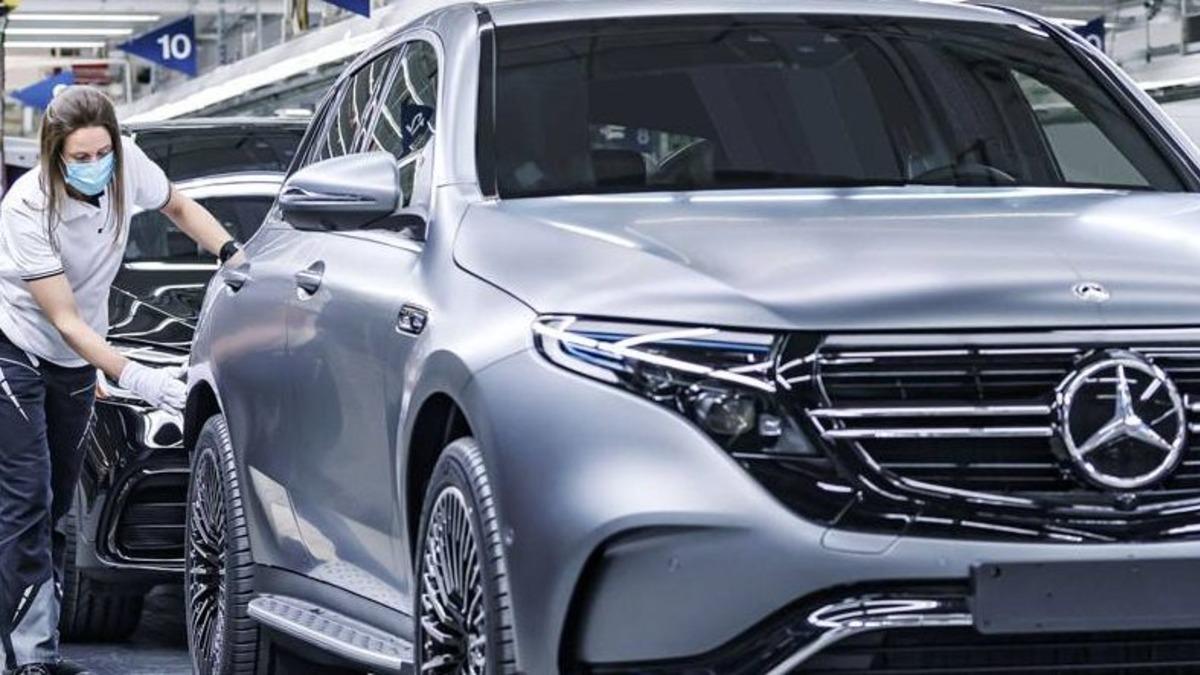 Mercedes-Benz, Tamamen Elektrikli Araç Üretimine Geçeceği Tarihi Açıkladı