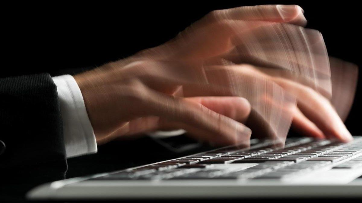 Delikanlılar(!) Toplanın: Klavyede Hızınızı Artıracak 9 Tüyo