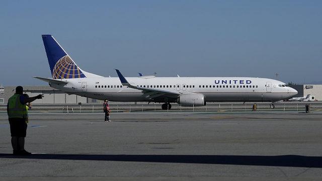 Amerika’da Bir Genç, Yaptığı AirDrop Şakasıyla Uçağın Boşaltılmasına Sebep Oldu