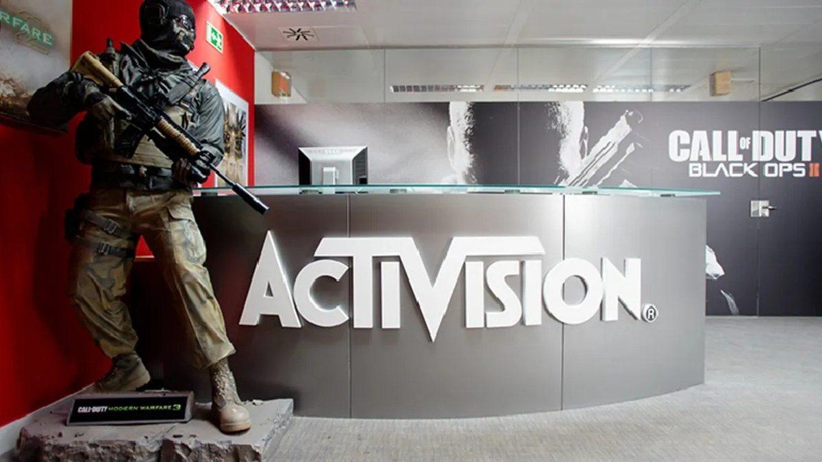 Activision Skandallarının Ardı Arkası Kesilmiyor: Çalışanlardan Biri Tuvaletlere Kamera Yerleştirmiş