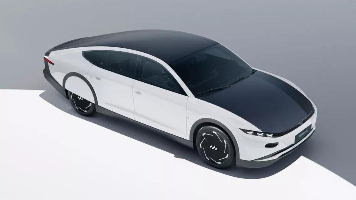 Güneş Gibi Güçlü ve Çevreci Bir Enerji Kaynağımız Varken Bunu Neden Arabalarda Diğer Yakıtlar Yerine Kullanmıyoruz?