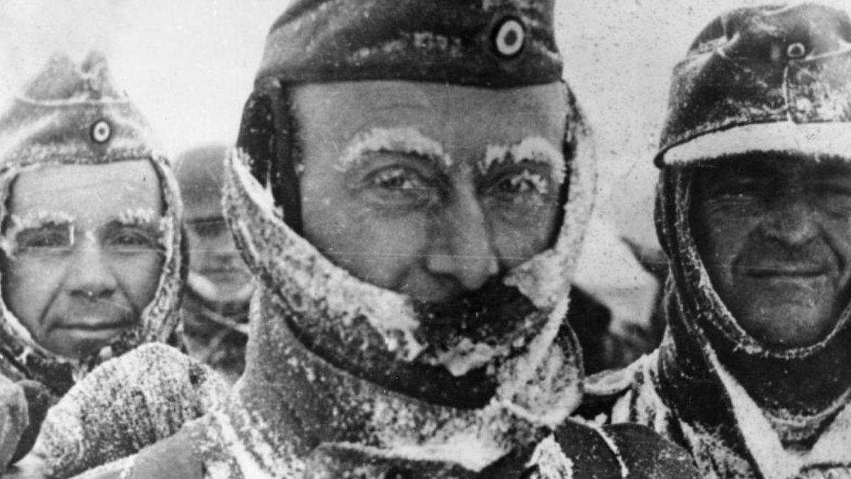 Karadeniz’e ’Karadan Yürütülerek’ Getirilen ve Şimdi Sakarya Açıklarında Bulunan Nazi Denizaltılarının Sıra Dışı Hikâyesi