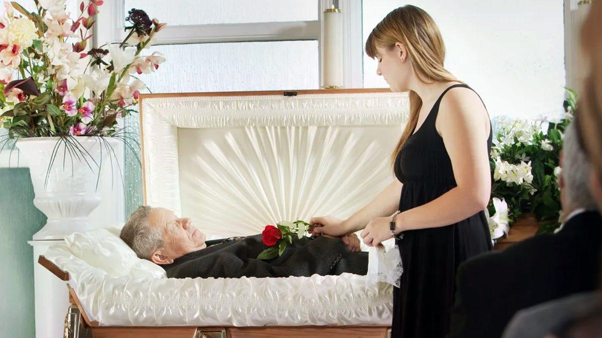 Amerikalılar Cenazelerde Tabutları Neden Açık Bırakırlar?