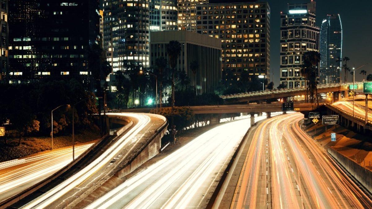 Amerika’daki Tırların Burnu Uzunken Avrupa’dakilerin Neden Kısa?