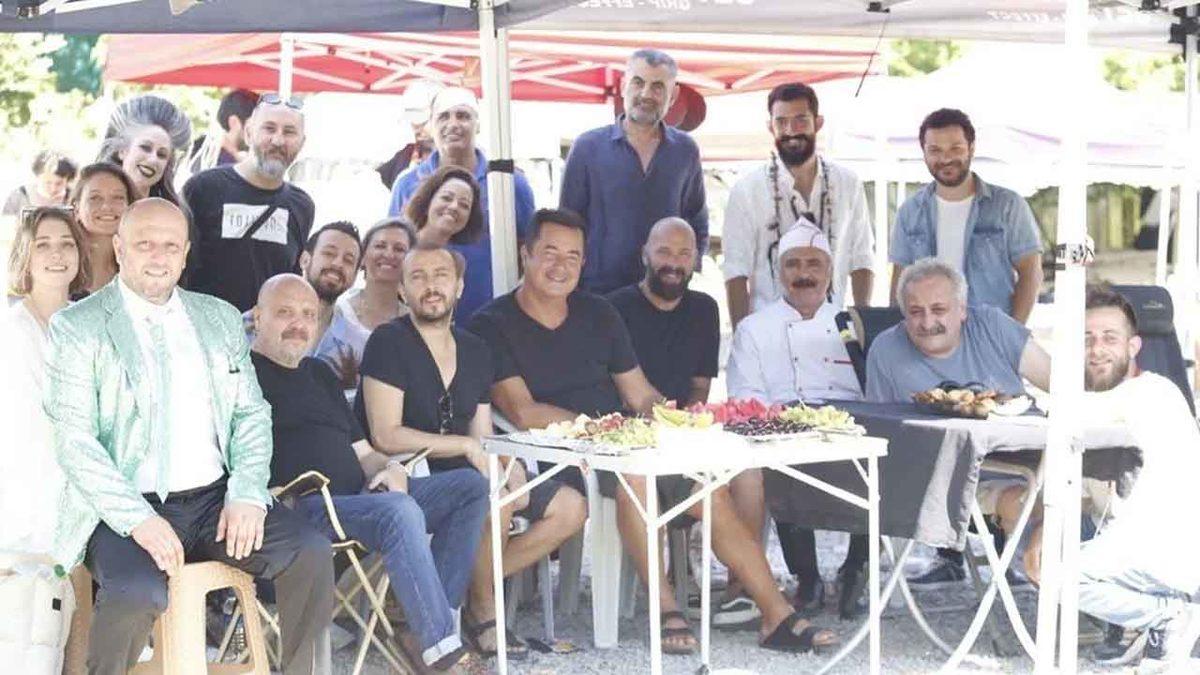 Acun Ilıcalı, Leyla ile Mecnun Setinden ’Tam Kadro’ Fotoğraflar Paylaştı