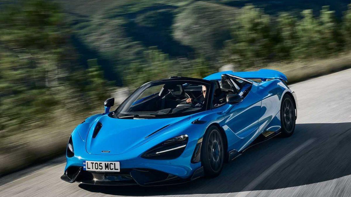 McLaren, Aerodinamik Yapayım Derken Göz Çıkardığı Garip Tasarımlı 765LT Spider’ı Tanıttı