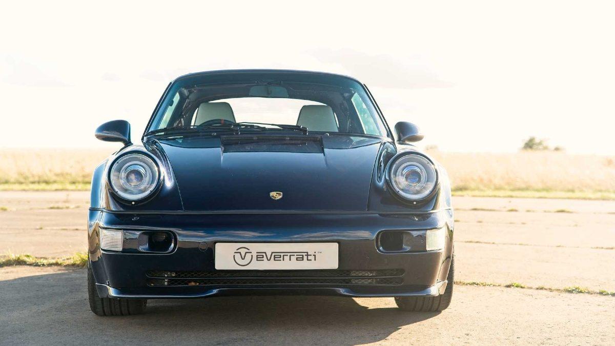 Porsche’nin İkonik Otomobili Artık Çevre Dostu: İşte Karşınızda Elektrikli Porsche 911 Cabrio!