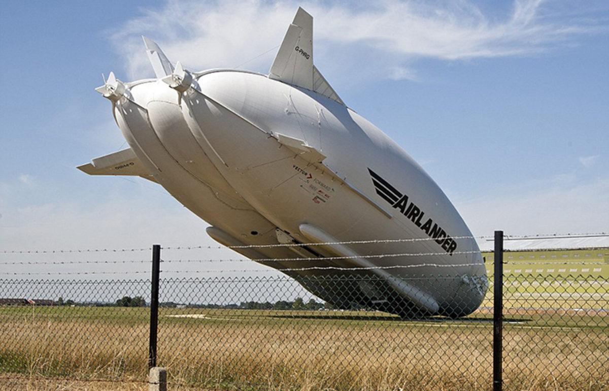En Büyük Hava Aracı Airlander 10 Test Uçuşunda Yere Çakıldı