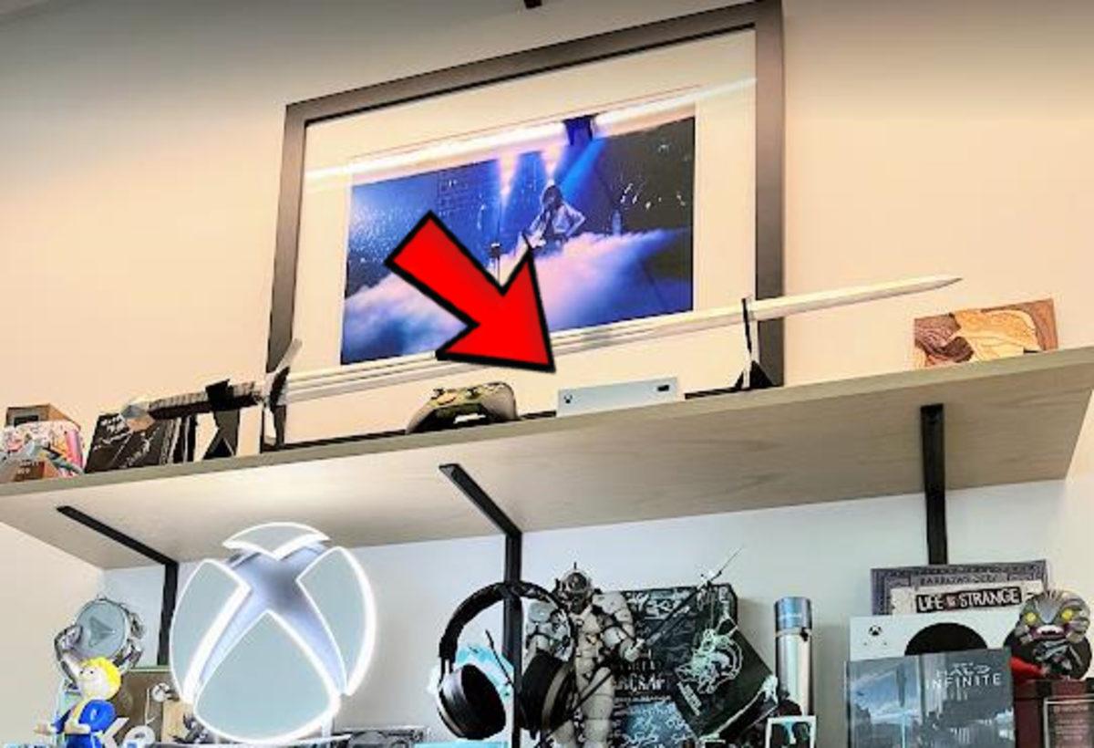 Yeni ’Xbox’ Modelinin Fotoğrafı İlk Kez Paylaşıldı: Bu Sefer Normal Oyun Konsolu Olmayacak!
