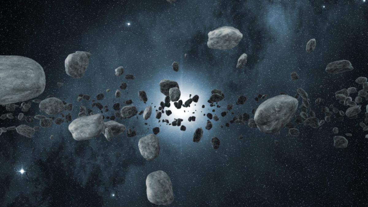 Bi’ Nefes Alamadık: İzmir’de Geceyi Aydınlatan Büyük Bir Meteor Görüldü (Video)