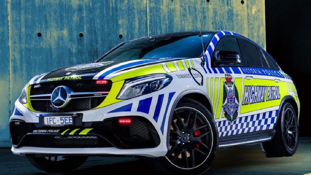 Görünce Tutuklanıp Merkeze Götürülmek İsteyeceğiniz Birbirinden Şahane Polis Arabaları