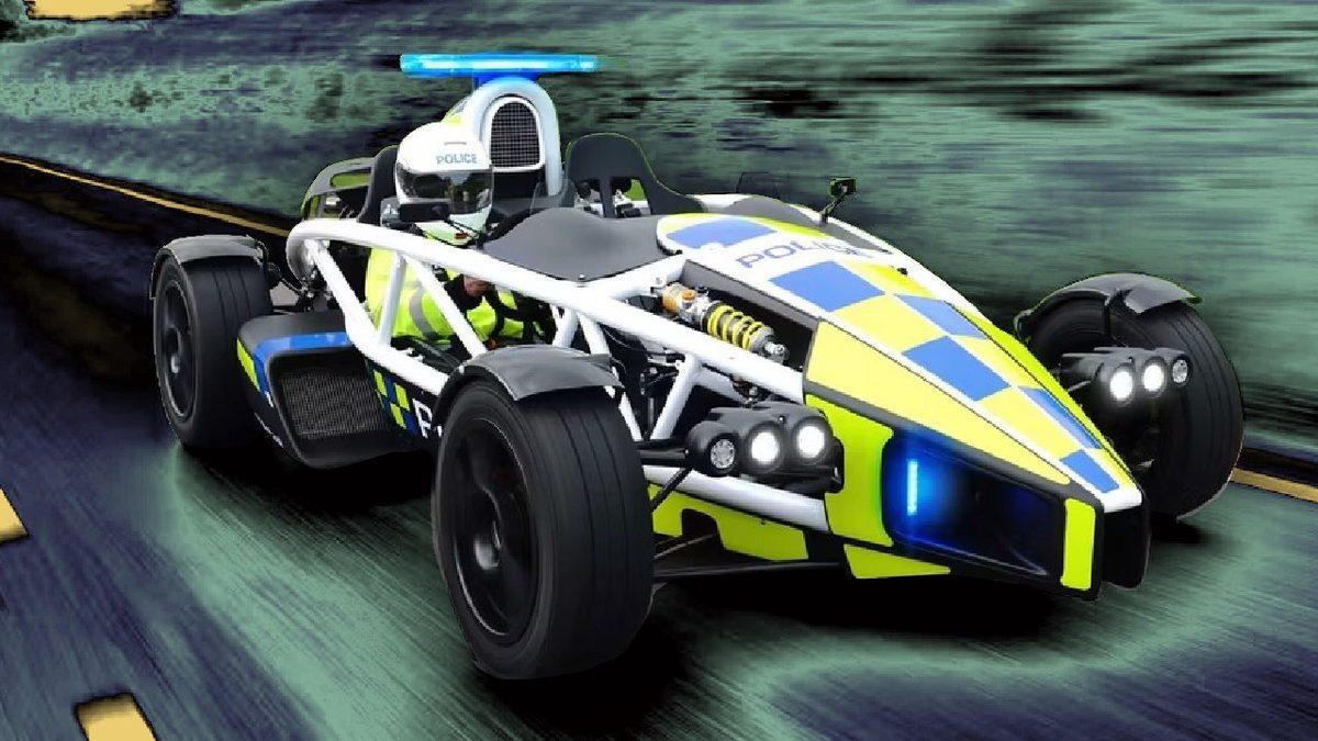 Görünce Tutuklanıp Merkeze Götürülmek İsteyeceğiniz Birbirinden Şahane Polis Arabaları