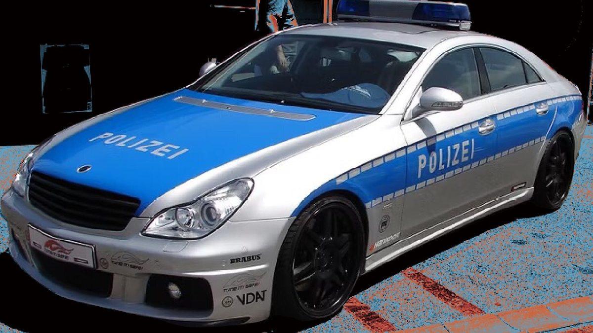 Görünce Tutuklanıp Merkeze Götürülmek İsteyeceğiniz Birbirinden Şahane Polis Arabaları