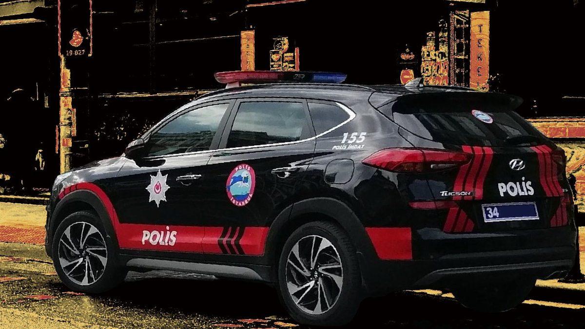 Görünce Tutuklanıp Merkeze Götürülmek İsteyeceğiniz Birbirinden Şahane Polis Arabaları