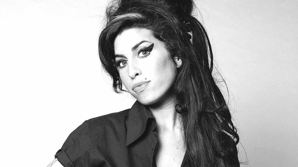 Efsane Şarkıcı Amy Winehouse’un Daha Önce Görülmemiş Görüntüleri NFT Olarak Satışa Çıkacak