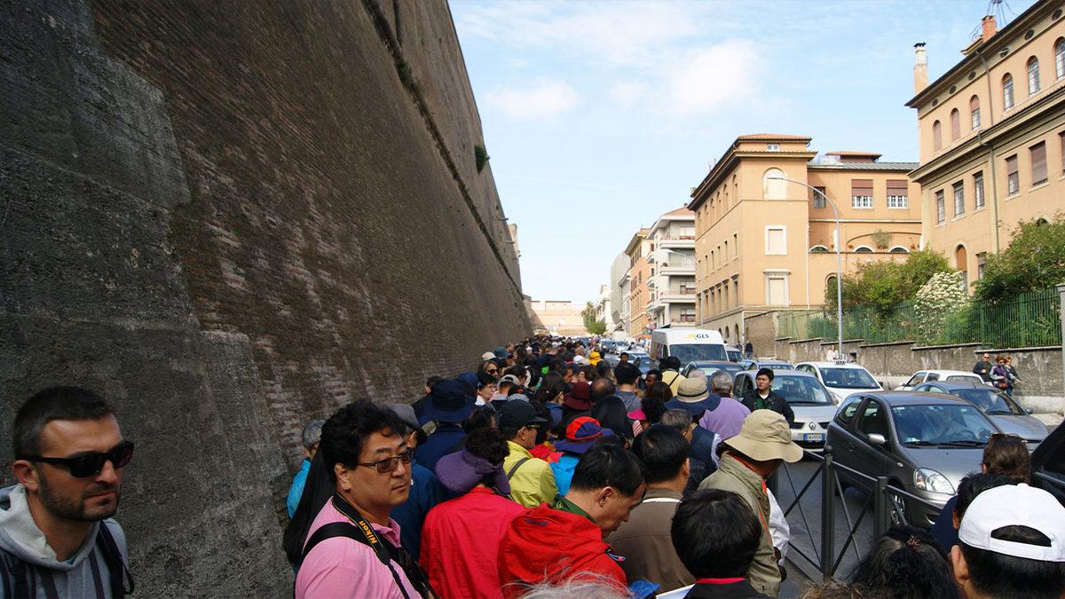 Müzeler ’Flaş Açık Bir Şekilde’ Fotoğraf Çekilmesine Karşı Neden Bu Kadar Hassas? Sebebi Düşündüğünüz Gibi Değil!