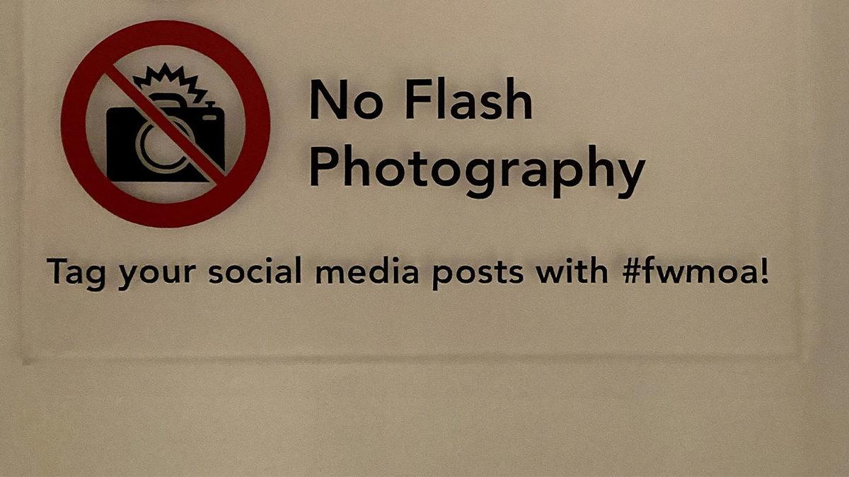 Müzeler ’Flaş Açık Bir Şekilde’ Fotoğraf Çekilmesine Karşı Neden Bu Kadar Hassas? Sebebi Düşündüğünüz Gibi Değil!