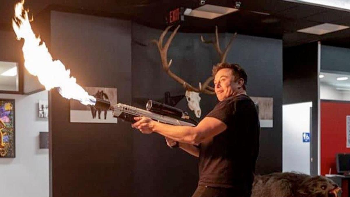 Elon Musk Şimdi de ’Yanık Saç Kokulu Parfüm’ Satmaya Başladı: Peki Neden?