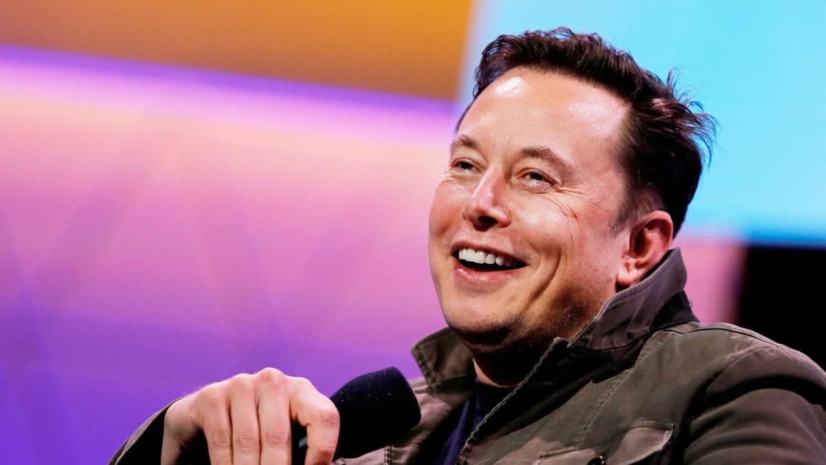 Elon Musk Şimdi de ’Yanık Saç Kokulu Parfüm’ Satmaya Başladı: Peki Neden?