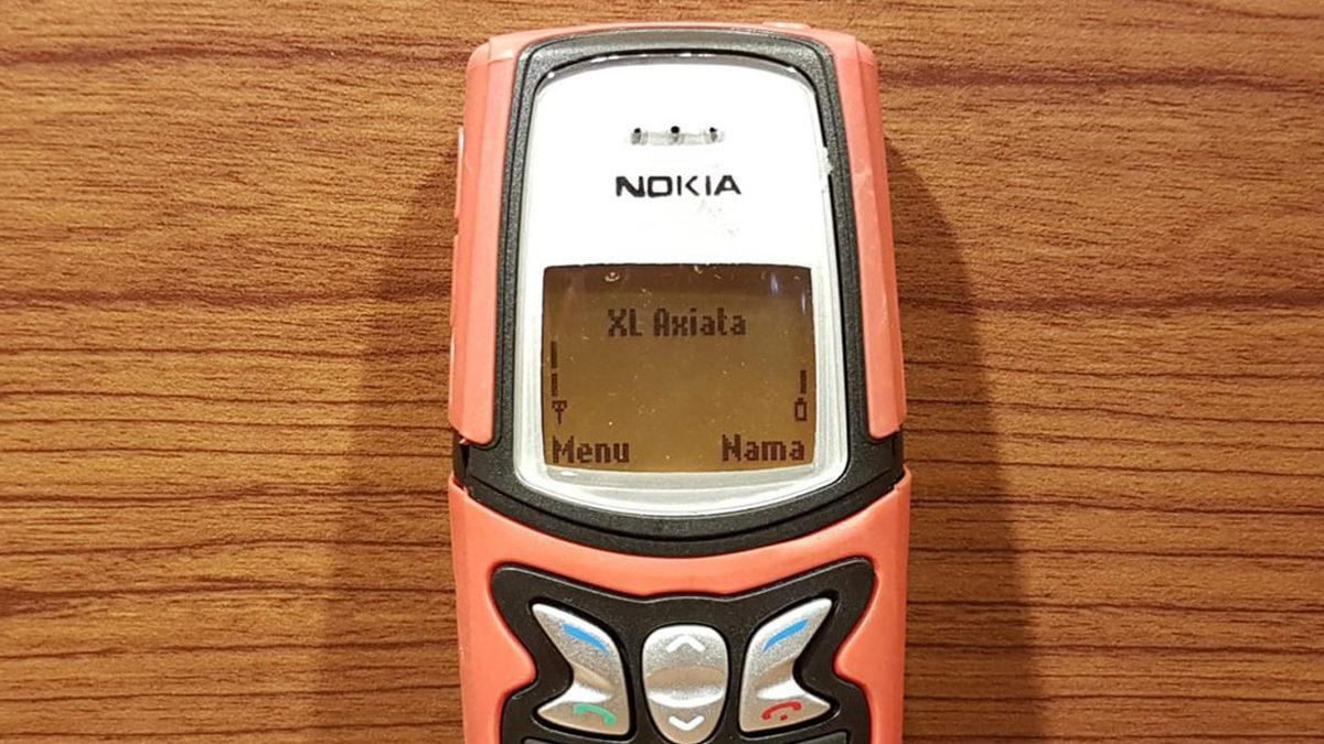 Üretildiği Döneme Göre Farklı Tasarım Anlayışı ve Renkleriyle Dikkat Çeken Nokia 5210’un Şimdi Kulaklara Şaka Gibi Gelen Özellikleri
