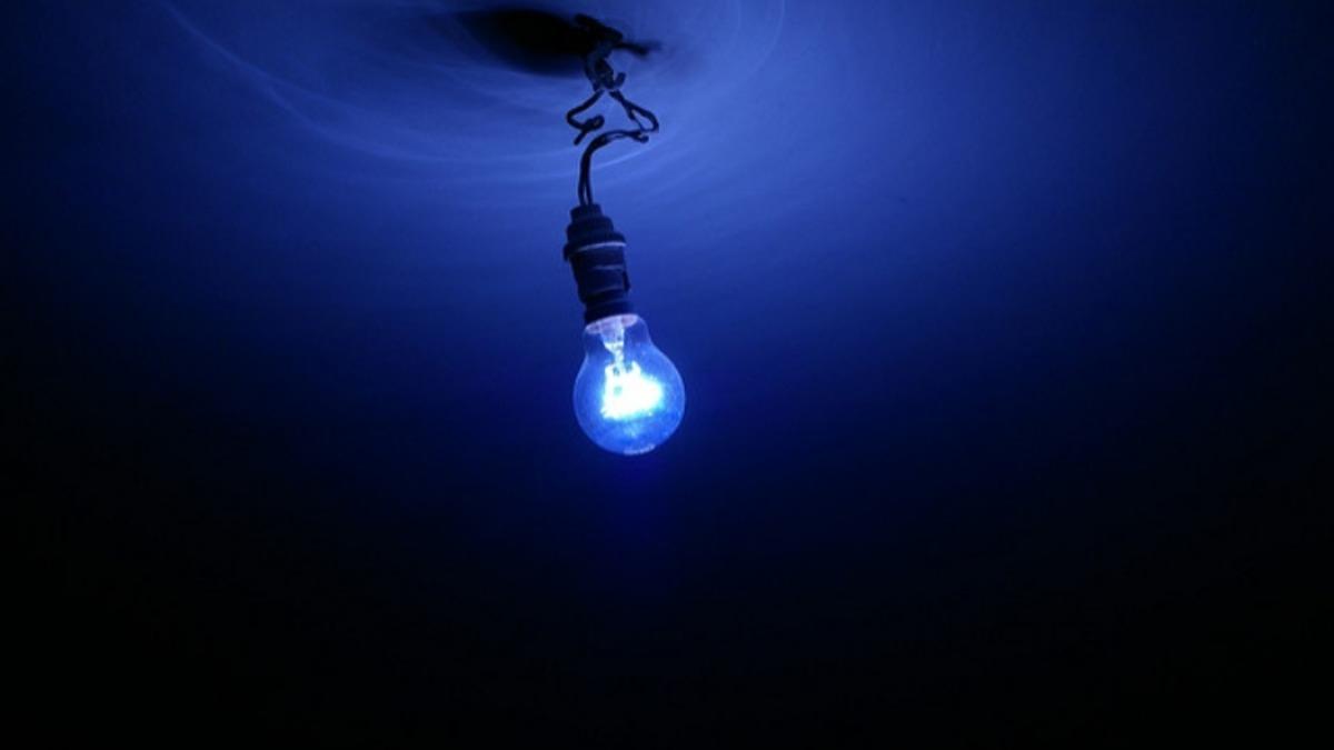 SON DAKİKA: Türkiye Genelinde Pek Çok İlde Eş Zamanlı Elektrik Kesintisi Yaşanıyor