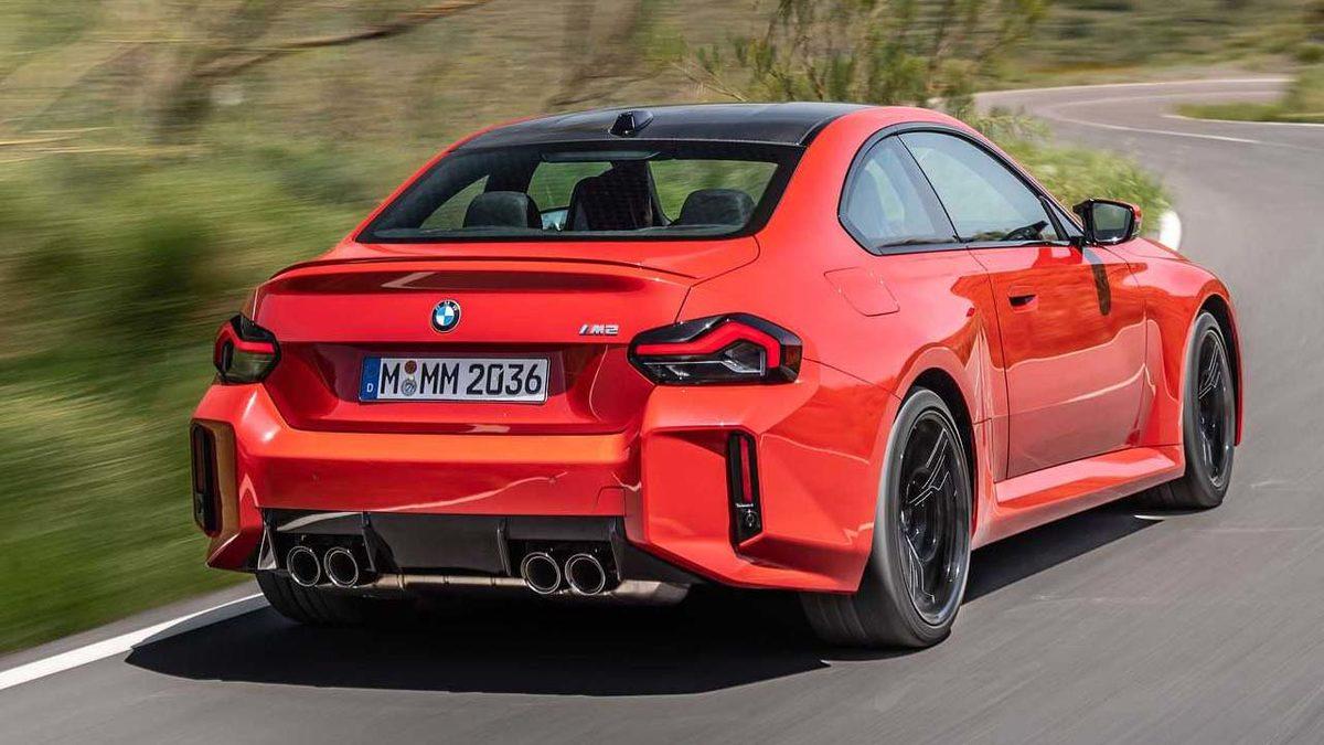 2023 BMW M2 Tanıtıldı: Güçlü, Yakışıklı Ama Bir O Kadar da Pahalı!