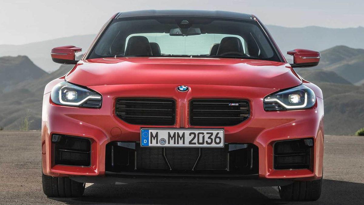 2023 BMW M2 Tanıtıldı: Güçlü, Yakışıklı Ama Bir O Kadar da Pahalı!