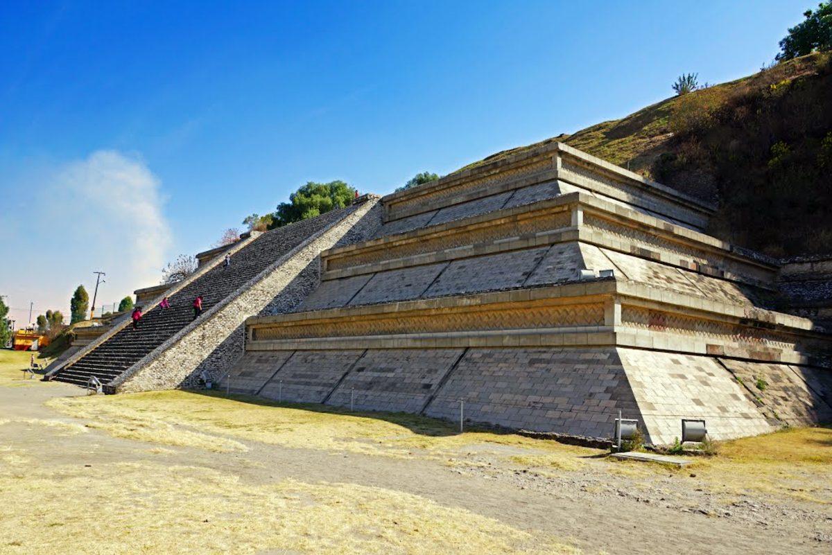 Dünyanın En Büyük Piramitleri Mısır’da Mı Sanıyorsunuz?