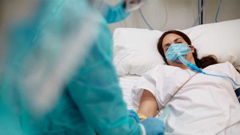 Koronavirüs, 1 Senedir Terk Etmediği Hastanın Vücudunda 40 Kez Mutasyon Geçirdi