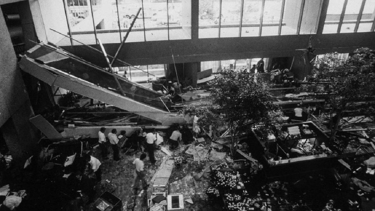 Basit Bir Hesaplama Hatasının Yüzlerce İnsanın Ölümüne Neden Olduğu Trajik Olay: Hyatt Regency Yürüyüş Yolu Çöküşü