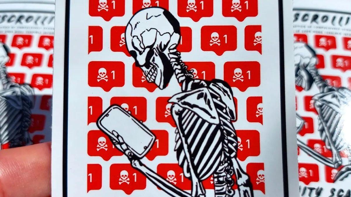 Çok Kötü Etkilenmenize Rağmen Felaket Haberlerini Takip Etmeyi Bırakamamanızın Nedeni: Doom Scrolling