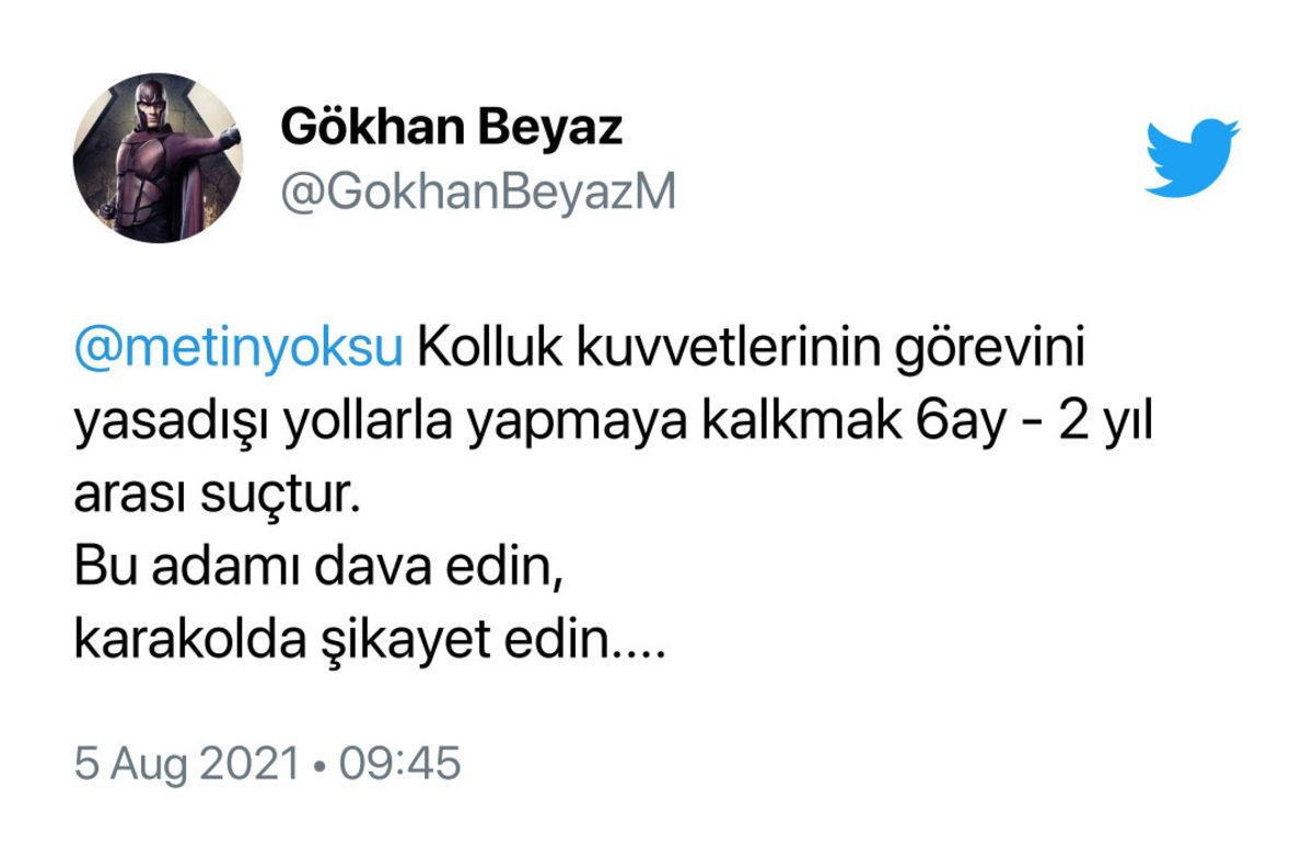 Muğla’da Yangın Yüzünden Paranoyak Olan Bir Vatandaşın Yoldan Geçeni Durdurup GBT Sorgusu Yapmaya Çalışması Tepki Çekti [Video]