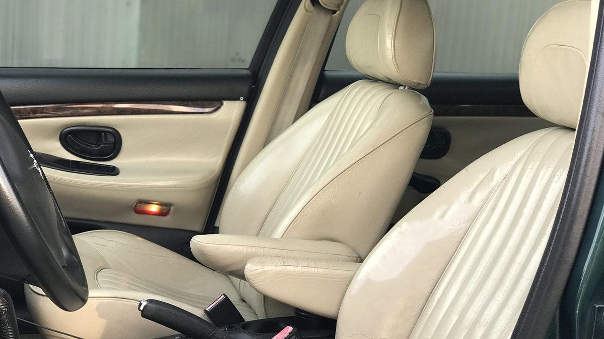 2022 Model Otomobillerde Bile Yok: 22 Yıl Önce Üretilen Peugeot 406’nın Şimdi Kulaklara Şaka Gibi Gelen Özellikleri