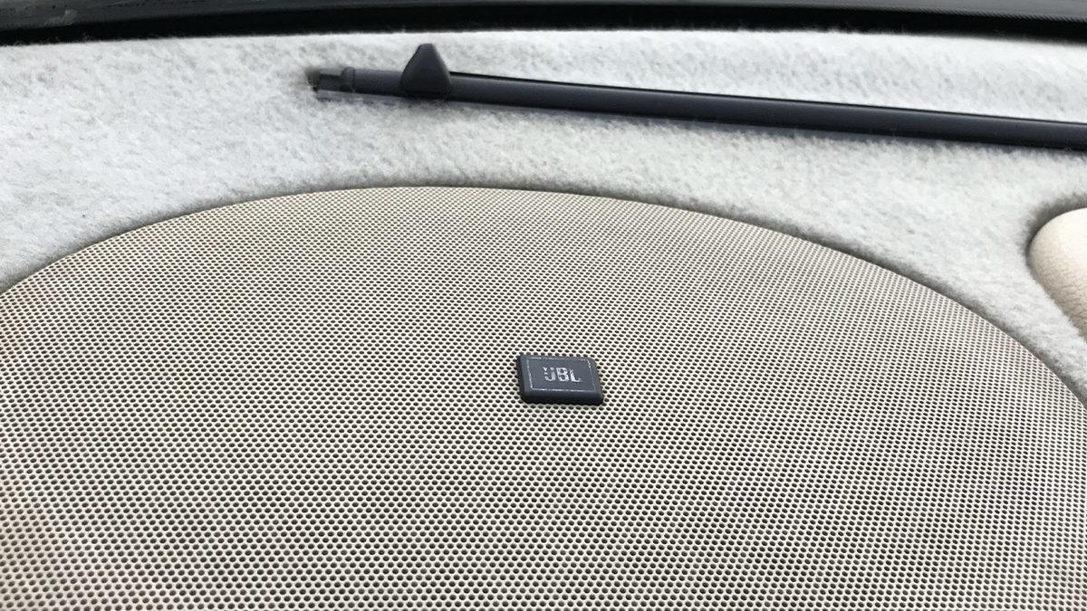 2022 Model Otomobillerde Bile Yok: 22 Yıl Önce Üretilen Peugeot 406’nın Şimdi Kulaklara Şaka Gibi Gelen Özellikleri