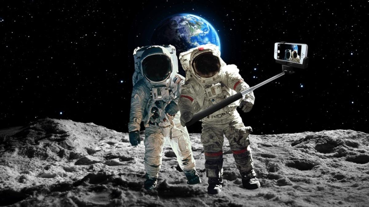 Uzay Turizmi Ayağınıza Geldi: Uzayı Gerçek Görüntüler Eşliğinde Gezmenizi Sağlayan Site