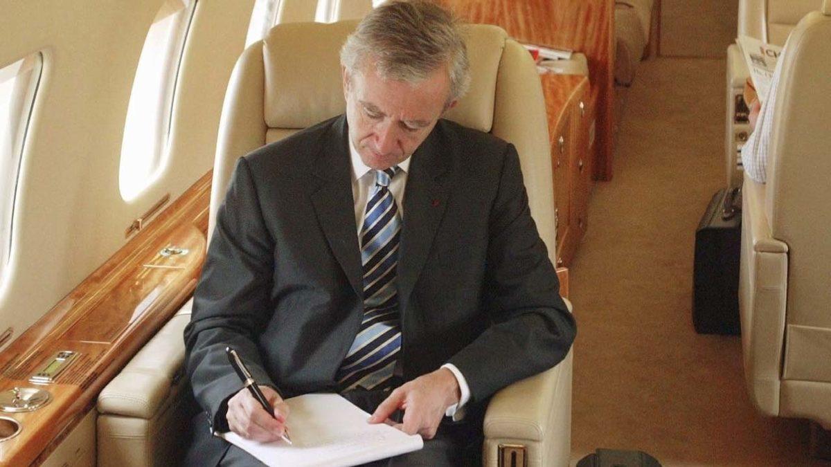 Dünyanın En Zengin 2. İnsanı, Sosyal Medya Yüzünden Özel Jetini Sattığını Açıkladı: Tamam da Neden?