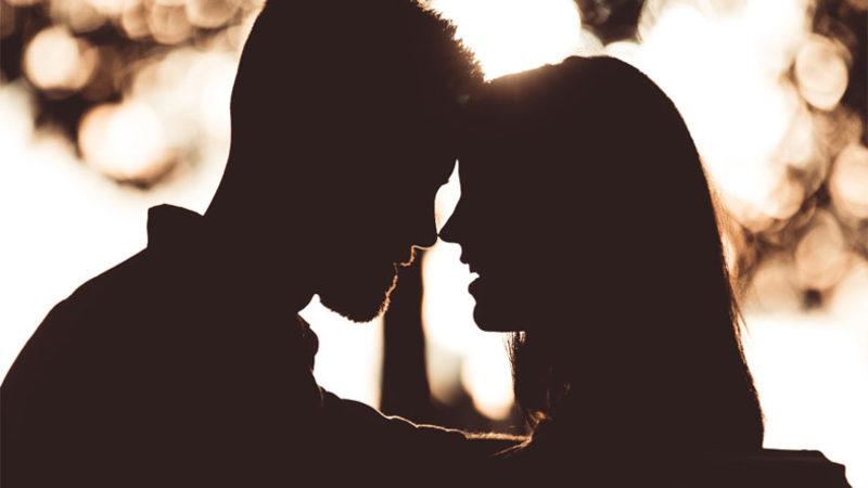 Kadınlar ve Erkeklerin Karşı Cinste En Çekici Buldukları Özellikler Açıklandı