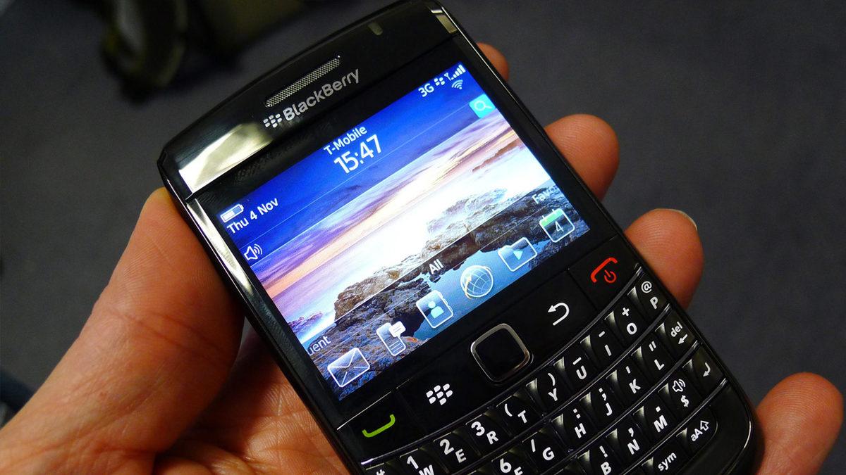Hafızalara Kazınan Klavyesiyle Bir Dönemin Efsanesi BlackBerry Bold 9700’ın Şimdi Kulaklara Şaka Gibi Gelen Özellikleri