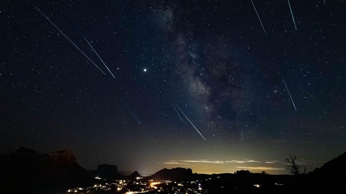 Gökyüzünde Şenlik Var: Perseid Göktaşı Yağmuru Ne Zaman, Nasıl İzlenir?