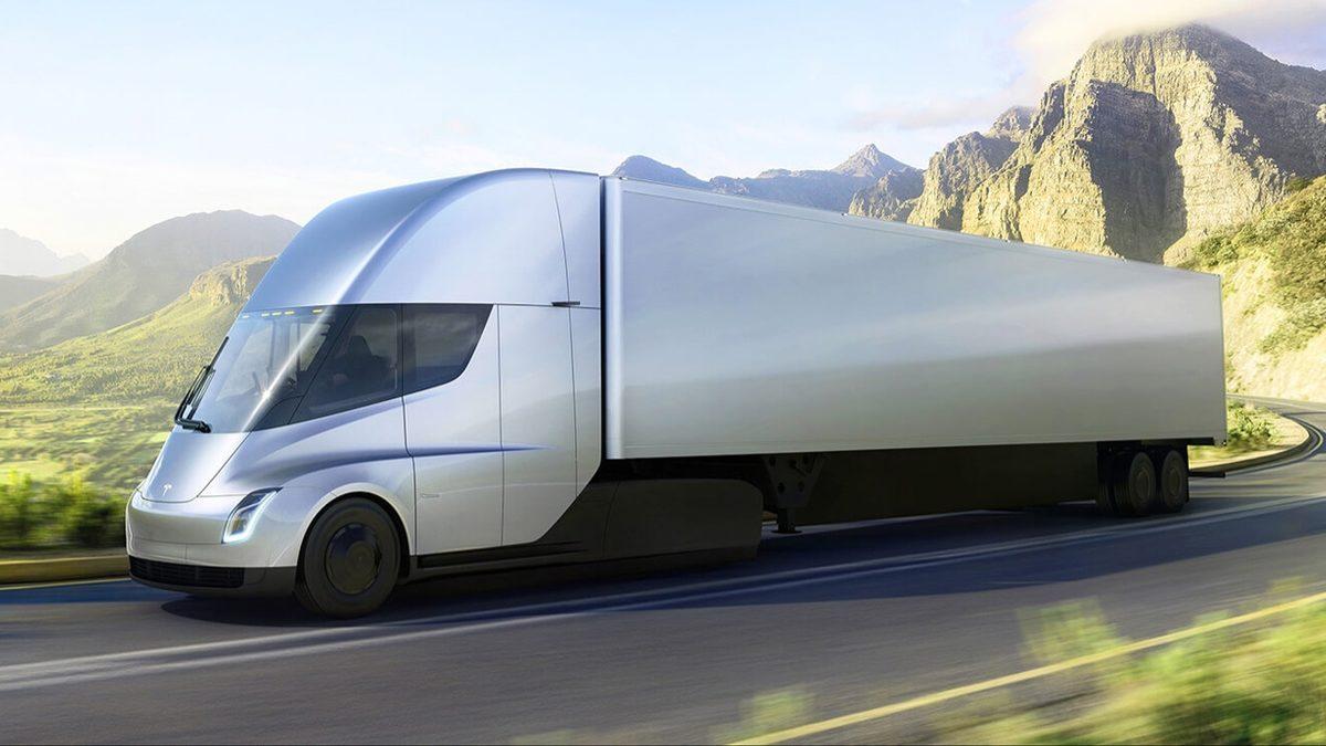 Elon Musk, Üretimi Yıllar Sonra Başlayan Elektrikli Tırı ‘Semi Truck’ İçin Hedeflerini Açıkladı: 2024’te 50.000 Adet Üretilecek