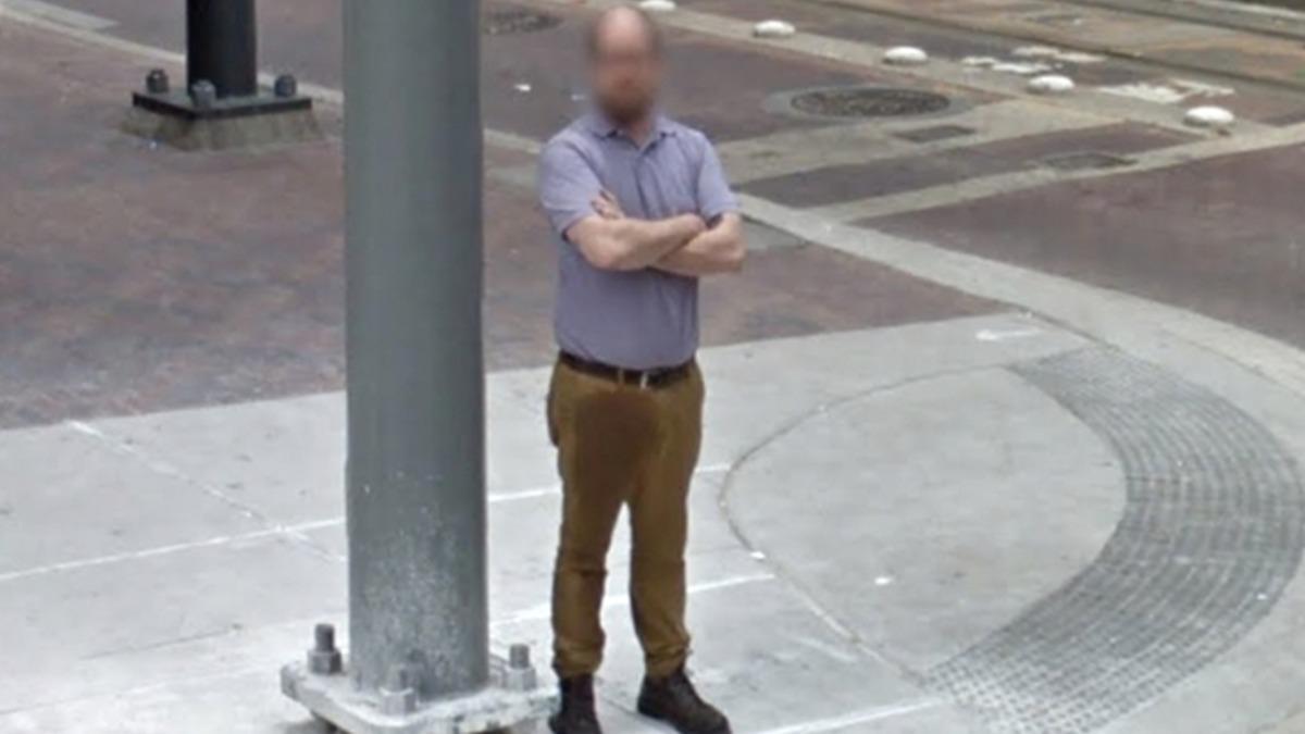 Google Street View Görüntüsü Yanılsaması Rezillik Çıkardı