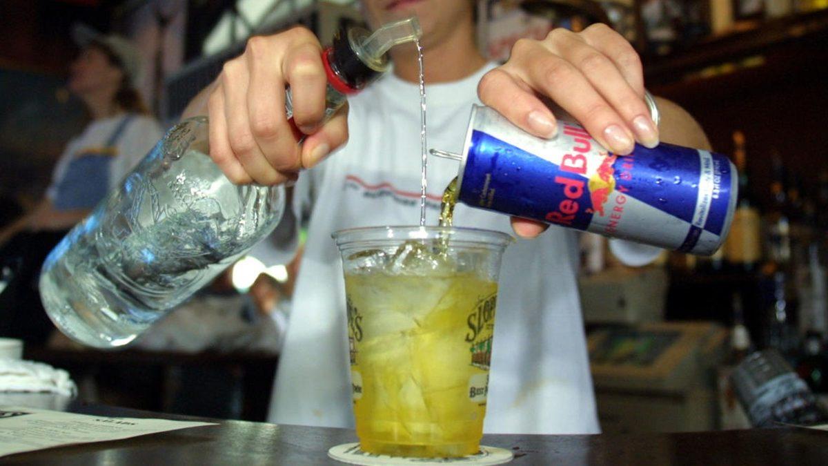 Red Bull’un Kurucusu, Dünyada Enerji İçeceği Diye Bir Şey Yokken Bile Markayı Nasıl Bu Kadar Tanınır Hale Getirdi?