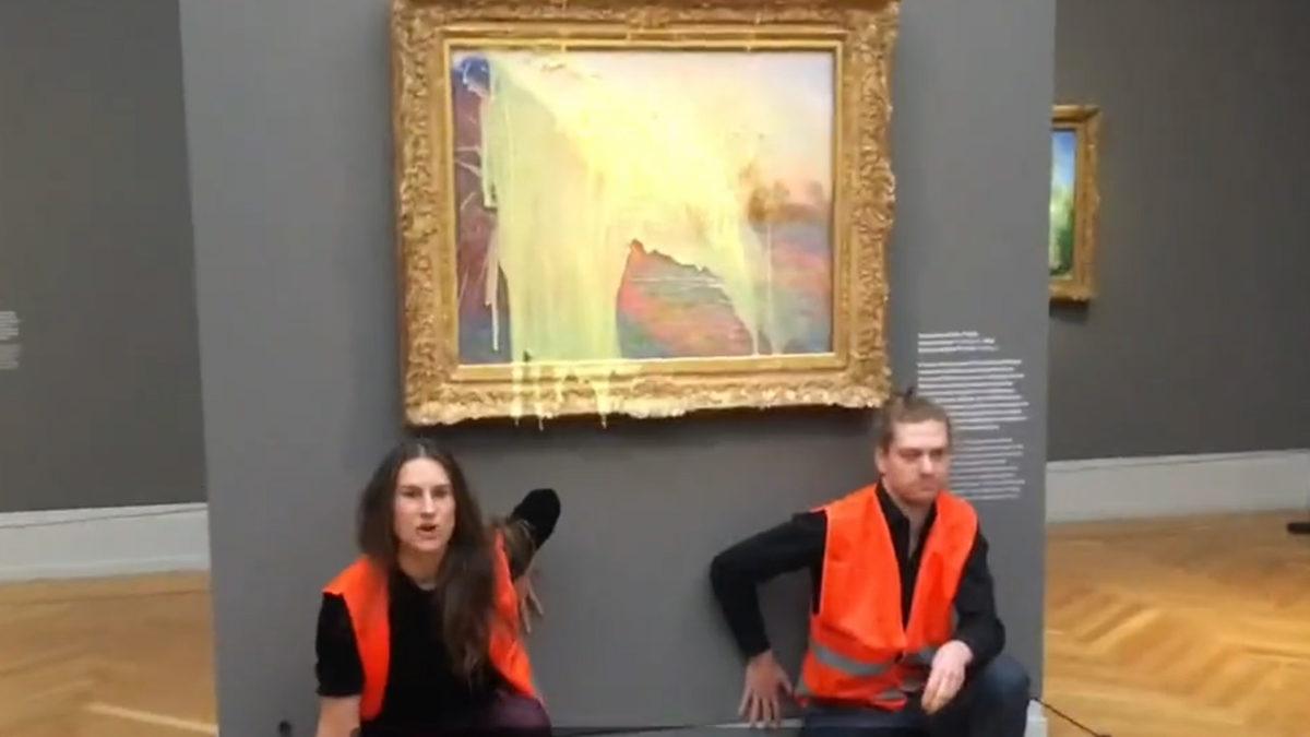Van Gogh’un Tablosuna Çorba Fırlatan Aktivist Grup, Şimdi de 110 Milyon Dolarlık ’Monet’ Tablosuna Patates Püresi Fırlattı [Video]
