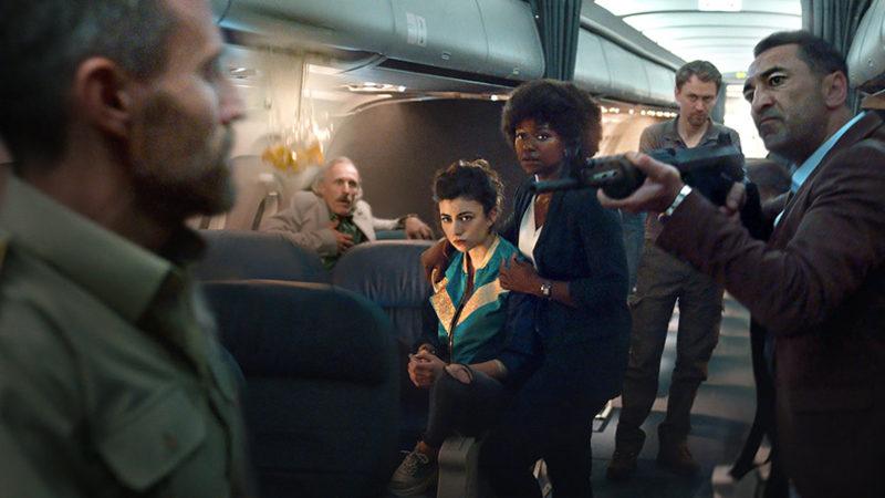 Netflix, Popüler Dizisi ’Into The Night’ın 2. Sezon Tanıtım Videosunu Yayınladı [Video]