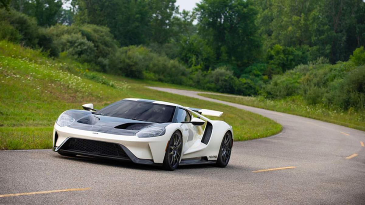 Ford, 2022 Model GT ’64 Heritage Edition ile 57 Yıllık Efsaneyi Selamlıyor